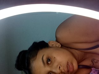 エロティックなビデオチャット Twolatinshott