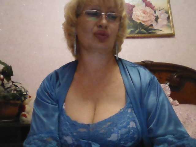 写真 _mamasita_ Greetings, my dears: * Welcome im my room. I will be glad to your attention and gifts :)