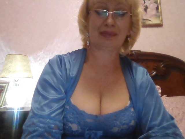 写真 _mamasita_ Greetings, my dears: * Welcome im my room. I will be glad to your attention and gifts :)