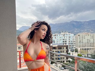 エロティックなビデオチャット urdollbella