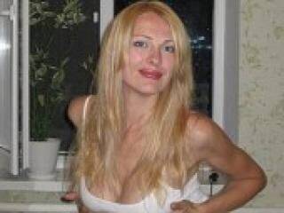 エロティックなビデオチャット urhothelene