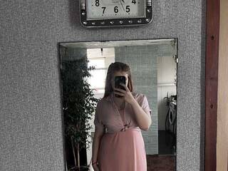 エロティックなビデオチャット Ustinya