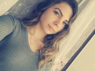 エロティックなビデオチャット valeri835