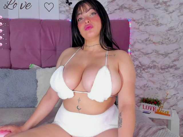 写真 Valerie-Baker I am the horny busty that you were looking for so much, do you want to see how I bounce on top of you? ♥#latina #bigboobs #bigass #lovense #anal #squirt