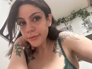 エロティックなビデオチャット Velvet-Berry99