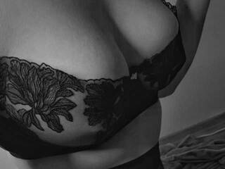 エロティックなビデオチャット velvet2219