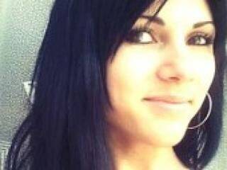 エロティックなビデオチャット vikaakiv69