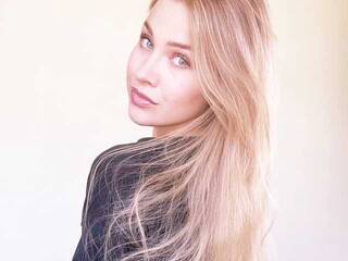 エロティックなビデオチャット _Vishka_