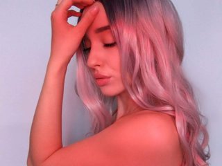 エロティックなビデオチャット VikkiAnn
