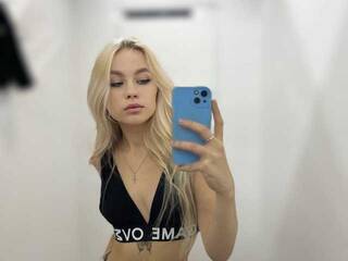 エロティックなビデオチャット Vikkydif