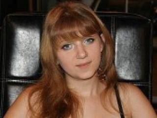 エロティックなビデオチャット violaelita1