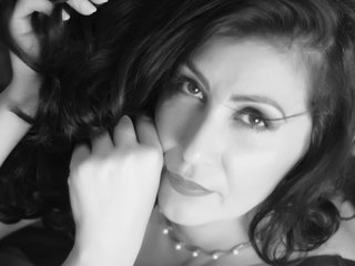 エロティックなビデオチャット VogueNoir