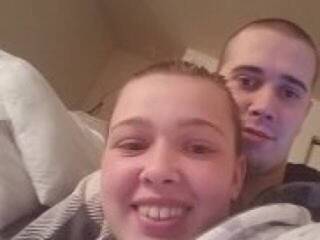 エロティックなビデオチャット CouchCouple7