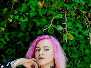 エロティックなビデオチャット White-Krol