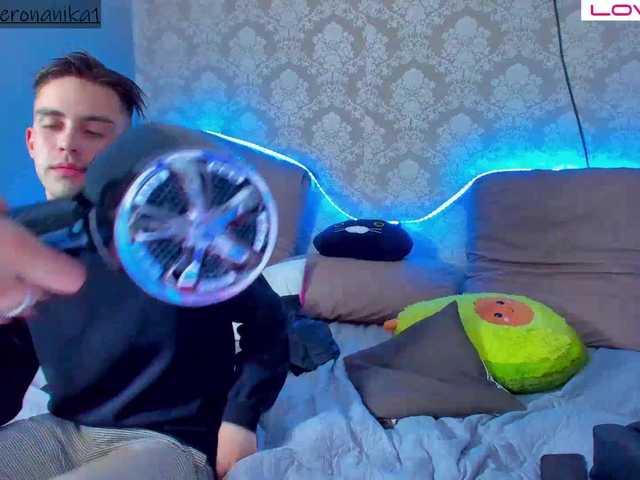 ブロードキャストスクリーンショット whores-party