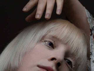 エロティックなビデオチャット WhteSpir1t