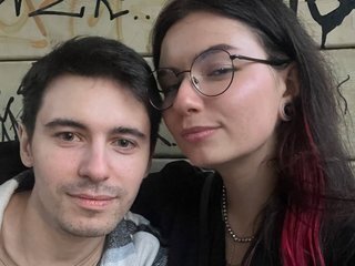 エロティックなビデオチャット William-and-Kitty