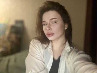 エロティックなビデオチャット wooowMila