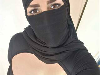 エロティックなビデオチャット xamiraa-