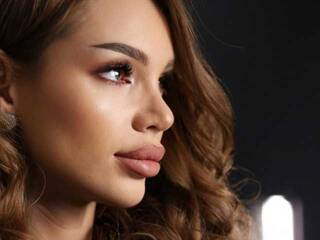 エロティックなビデオチャット xenia-sweet