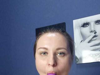 エロティックなビデオチャット XHugeTitsAS