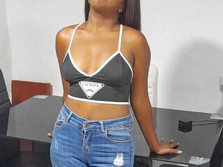 エロティックなビデオチャット Ximena-Mafra