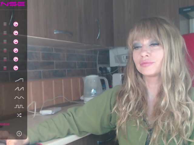 ブロードキャストスクリーンショット RrredQueen