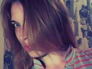 エロティックなビデオチャット xlunna