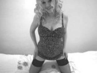 エロティックなビデオチャット xmaryxmagik