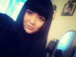 エロティックなビデオチャット xmoniikax