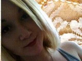 エロティックなビデオチャット xrosalinax