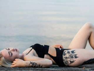 エロティックなビデオチャット xsatax