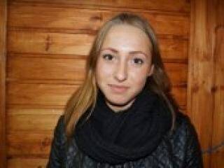 エロティックなビデオチャット yagodckaa