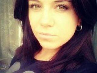 エロティックなビデオチャット yalyaa