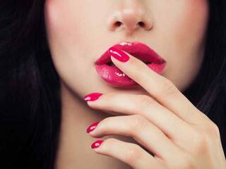 エロティックなビデオチャット Yandal-Iris