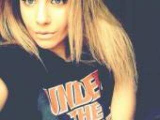 エロティックなビデオチャット yanochkka