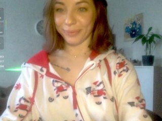 エロティックなビデオチャット YaseniyaLove