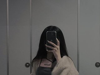 エロティックなビデオチャット YiYi-sweet