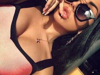 エロティックなビデオチャット YlaRus