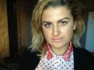 エロティックなビデオチャット youlivein