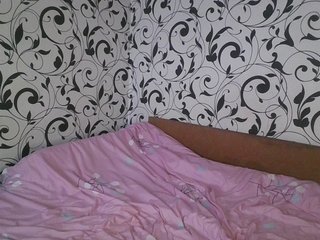 エロティックなビデオチャット YourEmilie