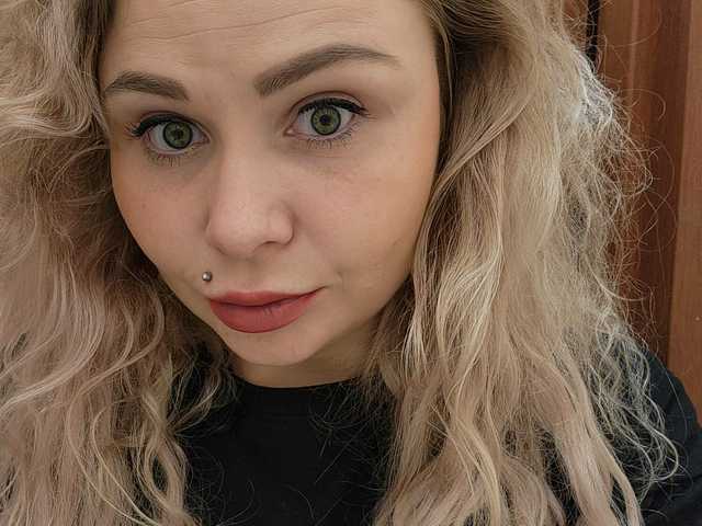 プロフィールの写真 YourFunnyBlondiee