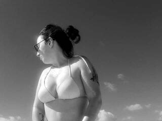 エロティックなビデオチャット yourhottieunicorn