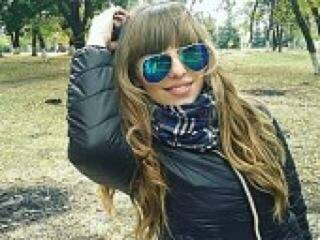 エロティックなビデオチャット yuli87