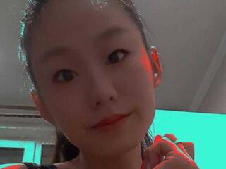 エロティックなビデオチャット Yumin