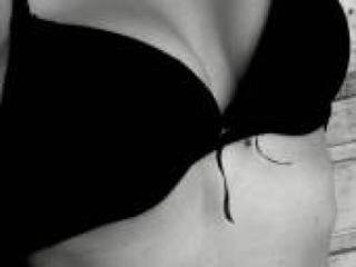 エロティックなビデオチャット zarazka23