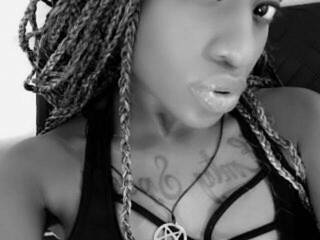 エロティックなビデオチャット Zoe-Hell