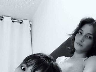 エロティックなビデオチャット zoemely